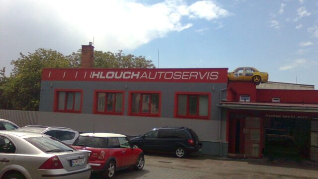 AUTOSERVIS HLOUCH